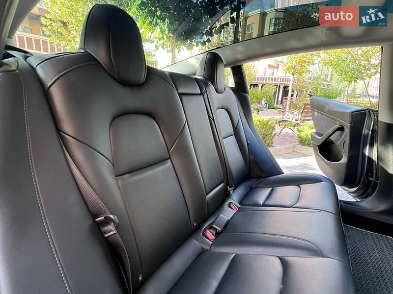 Седан Tesla Model 3 2023 в Софиевской Борщаговке