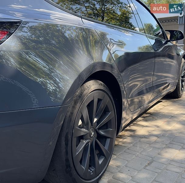 Седан Tesla Model 3 2021 в Харькове