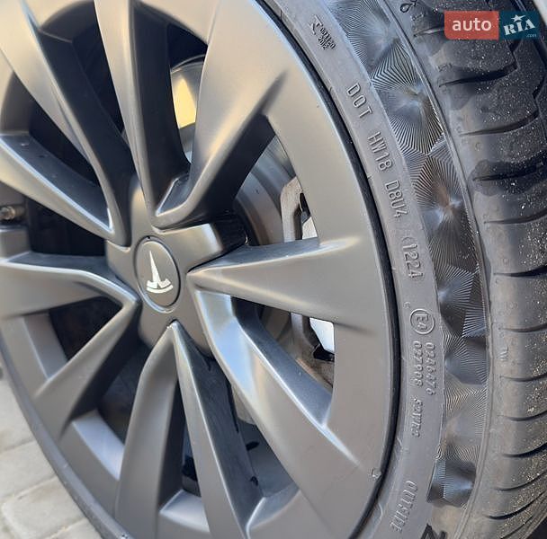 Седан Tesla Model 3 2021 в Харькове