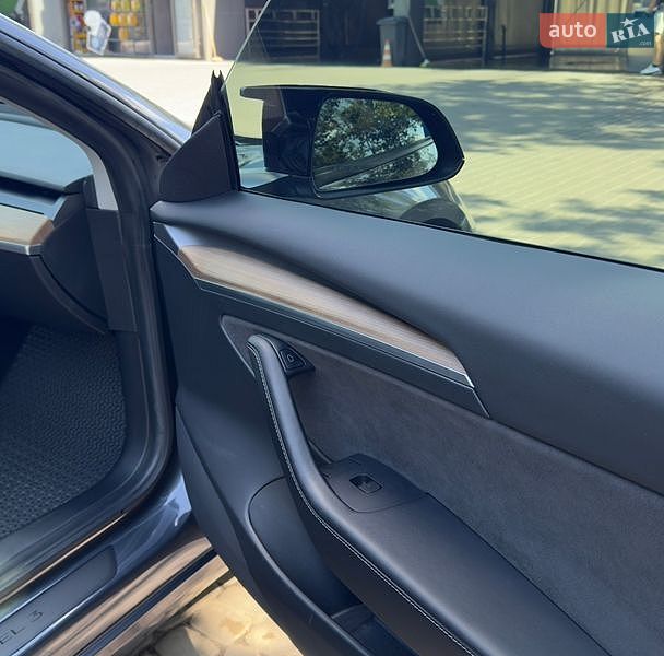 Седан Tesla Model 3 2021 в Харькове