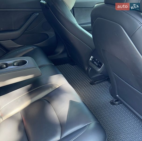 Седан Tesla Model 3 2021 в Харькове