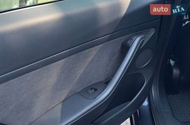 Седан Tesla Model 3 2021 в Харькове