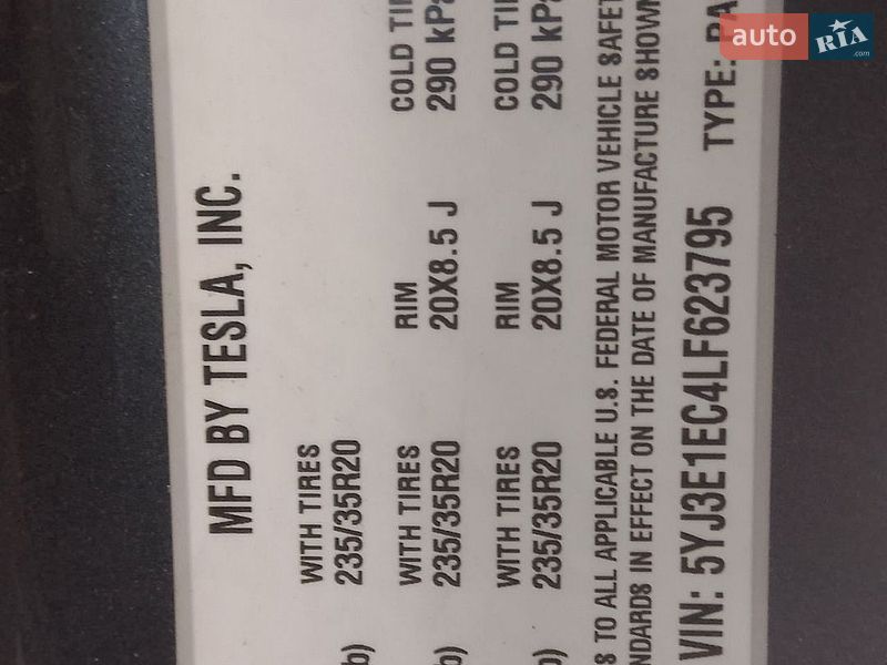 Седан Tesla Model 3 2019 в Києві