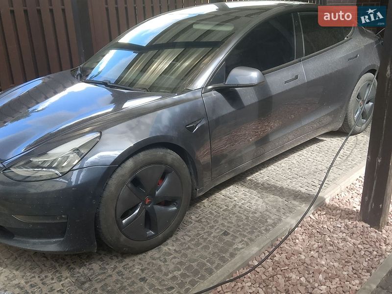 Седан Tesla Model 3 2019 в Києві