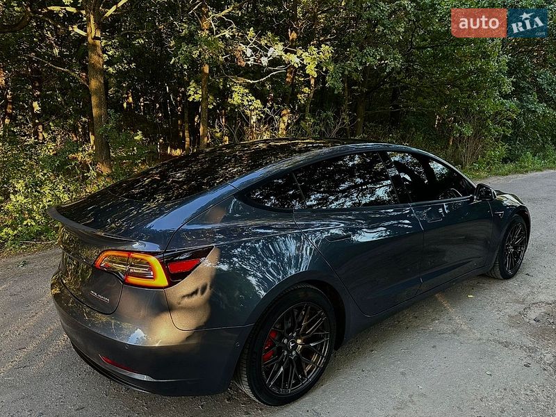 Седан Tesla Model 3 2022 в Луцьку фото 3 Седан Tesla Model 3 2022 в Луцьку