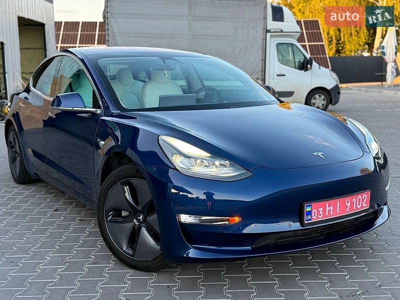 Tesla Model 3 2018