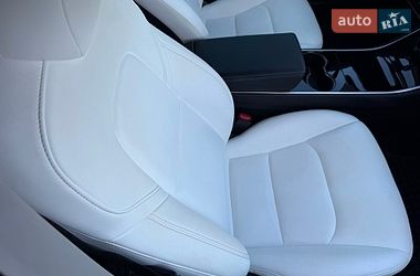Седан Tesla Model 3 2018 в Владимире