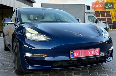 Седан Tesla Model 3 2018 в Владимире