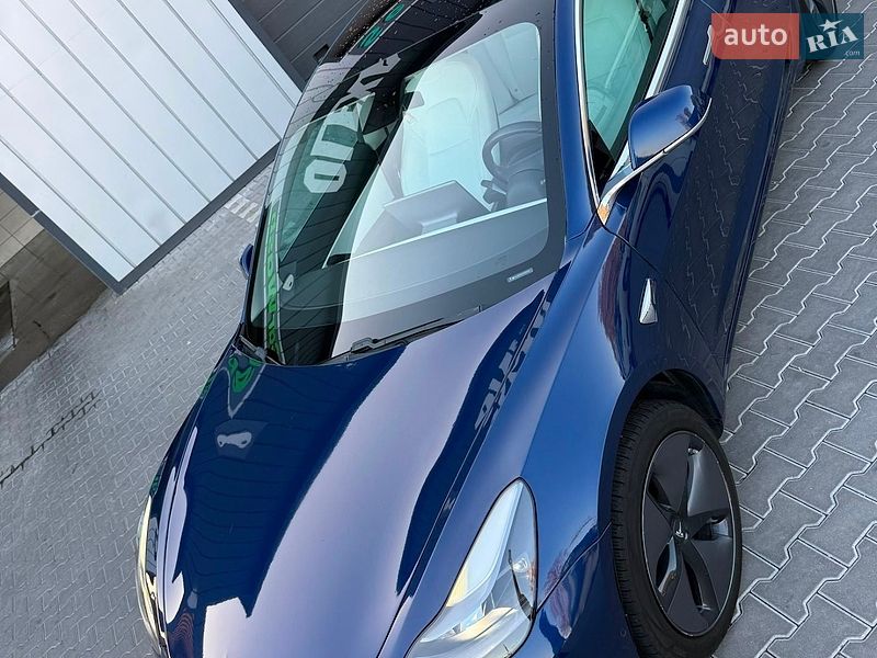 Седан Tesla Model 3 2018 в Владимире