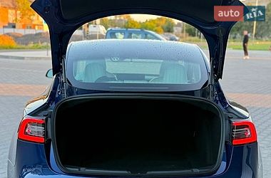 Седан Tesla Model 3 2018 в Владимире