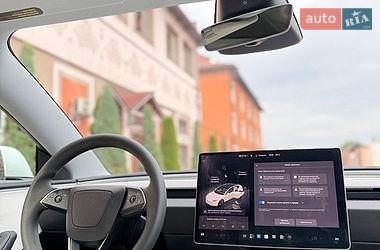 Седан Tesla Model 3 2025 в Стрые