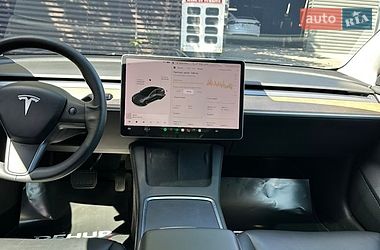 Седан Tesla Model 3 2021 в Києві
