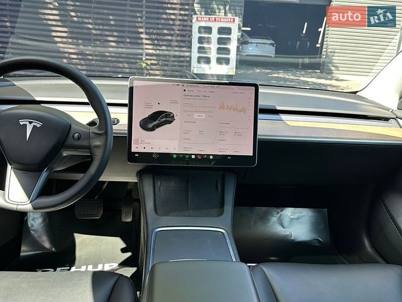 Седан Tesla Model 3 2021 в Києві