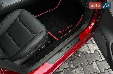 Седан Tesla Model 3 2026 в Чернівцях фото 16 Седан Tesla Model 3 2026 в Чернівцях