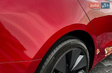Седан Tesla Model 3 2026 в Чернівцях фото 10 Седан Tesla Model 3 2026 в Чернівцях