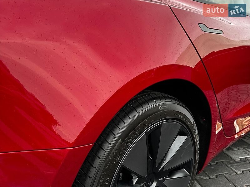 Седан Tesla Model 3 2026 в Чернівцях фото 10 Седан Tesla Model 3 2026 в Чернівцях