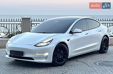 Седан Tesla Model 3 2021 в Одессе