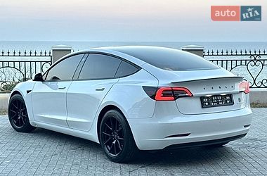 Седан Tesla Model 3 2021 в Одесі