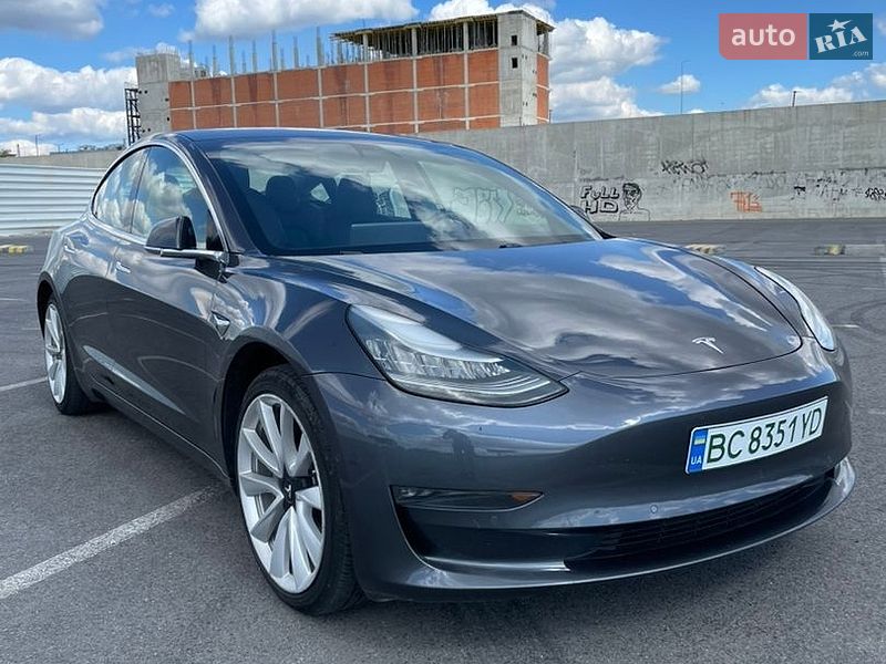 Tesla Model 3 2018