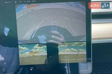Седан Tesla Model 3 2018 в Львове
