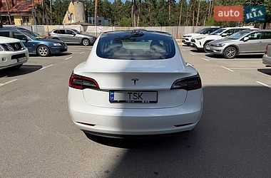 Седан Tesla Model 3 2020 в Киеве