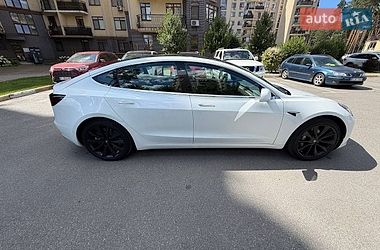 Седан Tesla Model 3 2020 в Киеве