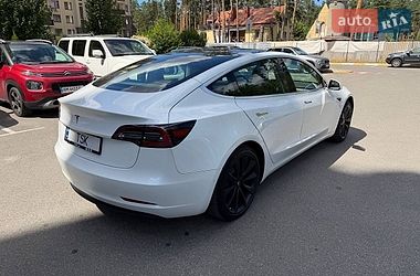 Седан Tesla Model 3 2020 в Киеве