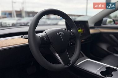 Седан Tesla Model 3 2022 в Львове
