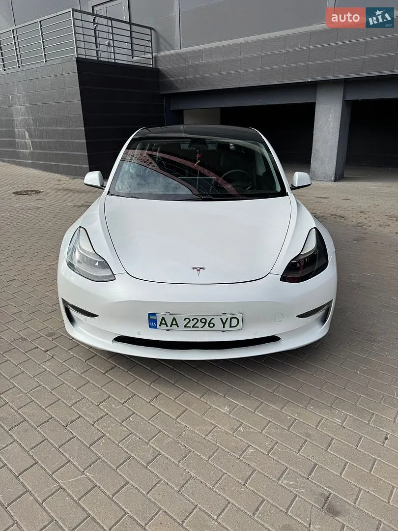 2021 Tesla Model 3 - фото 1