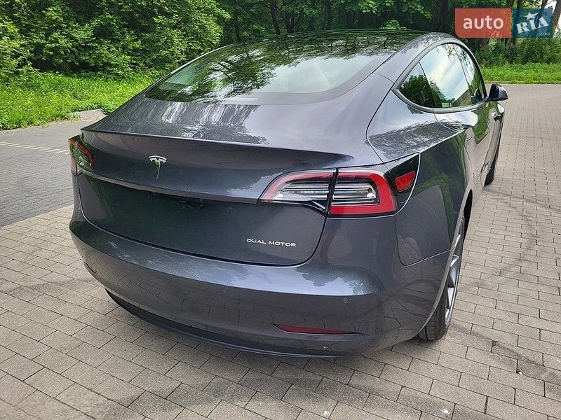Седан Tesla Model 3 2021 в Киеве фото 4 Седан Tesla Model 3 2021 в Киеве