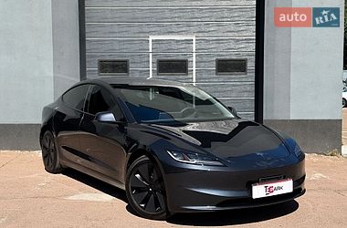 Седан Tesla Model 3 2024 в Киеве