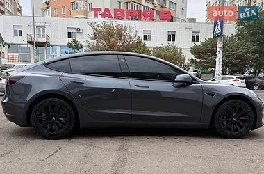 Седан Tesla Model 3 2022 в Одессе
