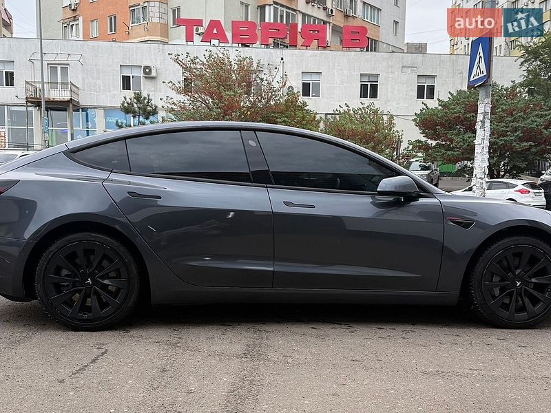 Седан Tesla Model 3 2022 в Одесі