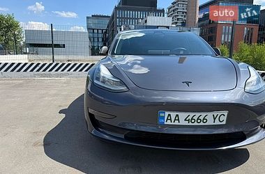 Седан Tesla Model 3 2020 в Киеве
