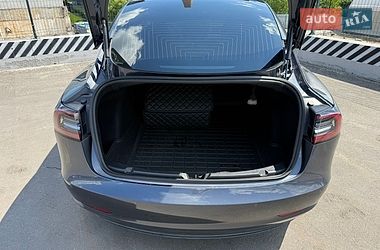 Седан Tesla Model 3 2020 в Киеве