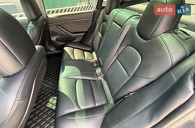 Седан Tesla Model 3 2020 в Киеве