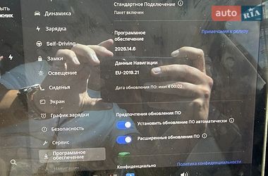 Седан Tesla Model 3 2020 в Киеве