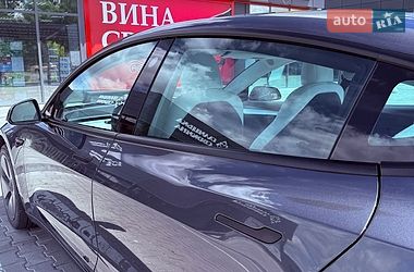 Седан Tesla Model 3 2022 в Львові