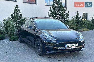 Седан Tesla Model 3 2019 в Луцьку