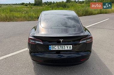 Седан Tesla Model 3 2020 в Львове