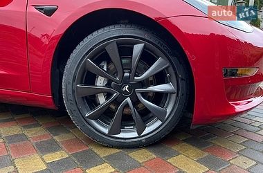 Седан Tesla Model 3 2019 в Ивано-Франковске