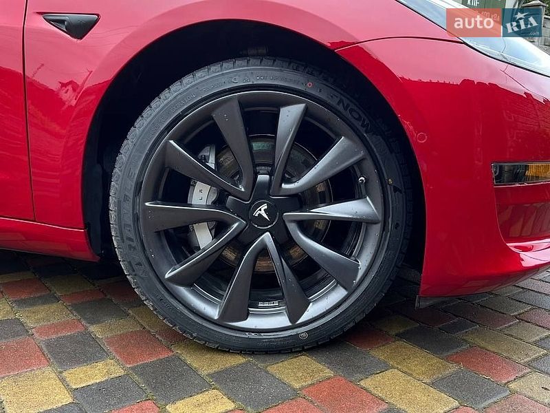 Седан Tesla Model 3 2019 в Ивано-Франковске