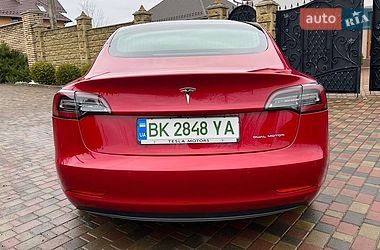 Седан Tesla Model 3 2019 в Ивано-Франковске
