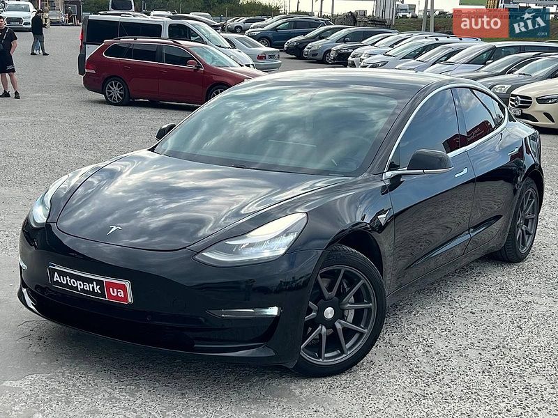 Седан Tesla Model 3 2020 в Львове фото Седан Tesla Model 3 2020 в Львове