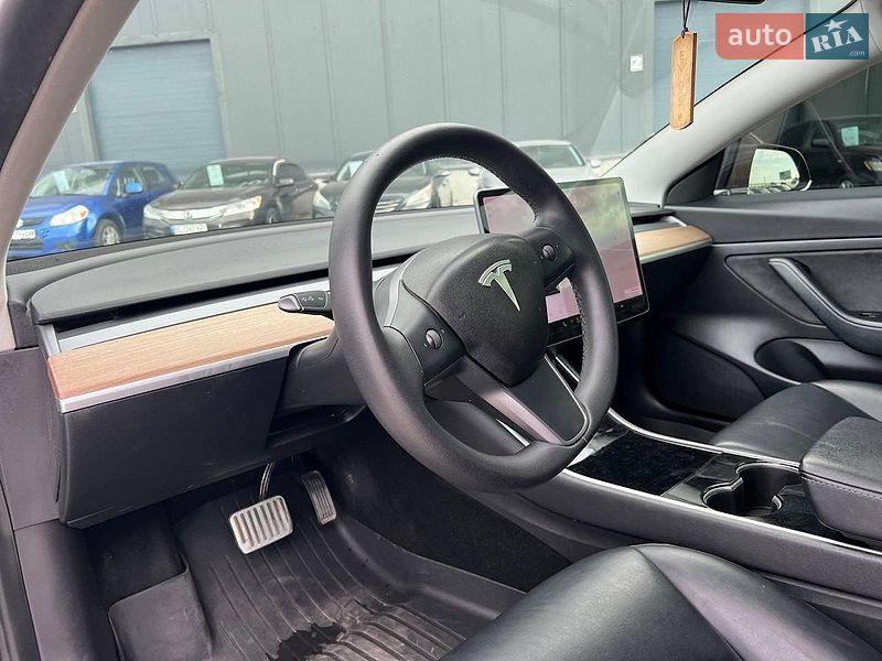 Седан Tesla Model 3 2020 в Львове фото 19 Седан Tesla Model 3 2020 в Львове