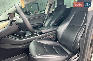 Седан Tesla Model 3 2020 в Львове фото 20 Седан Tesla Model 3 2020 в Львове