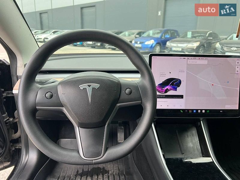 Седан Tesla Model 3 2020 в Львове фото 22 Седан Tesla Model 3 2020 в Львове