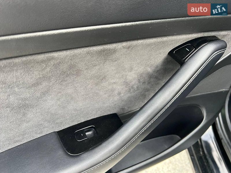 Седан Tesla Model 3 2020 в Львове фото 34 Седан Tesla Model 3 2020 в Львове