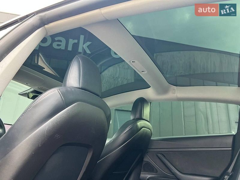 Седан Tesla Model 3 2020 в Львове фото 40 Седан Tesla Model 3 2020 в Львове