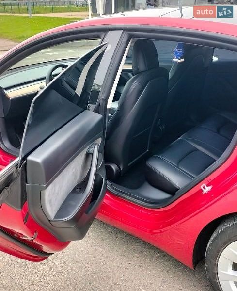 Седан Tesla Model 3 2022 в Ужгороде фото 6 Седан Tesla Model 3 2022 в Ужгороде